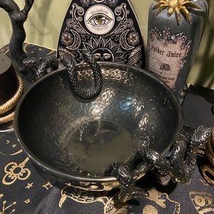 Gunmetal Witchy Snake Bowl